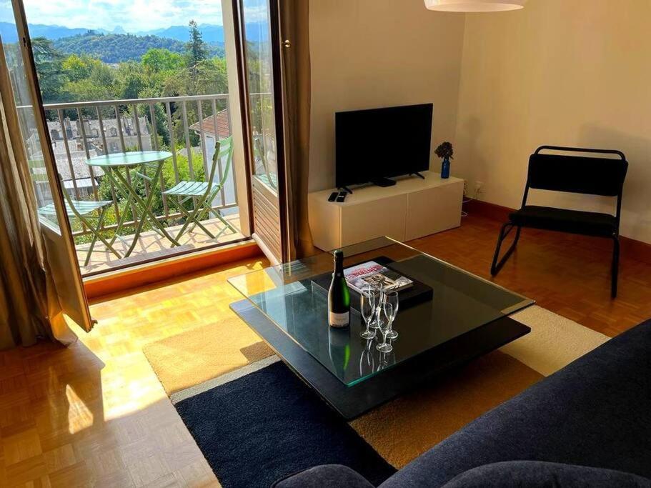 Pau Centre Vue Sur Les Pyrenees Pour 2 Nuits Au Minimum Apartment ภายนอก รูปภาพ