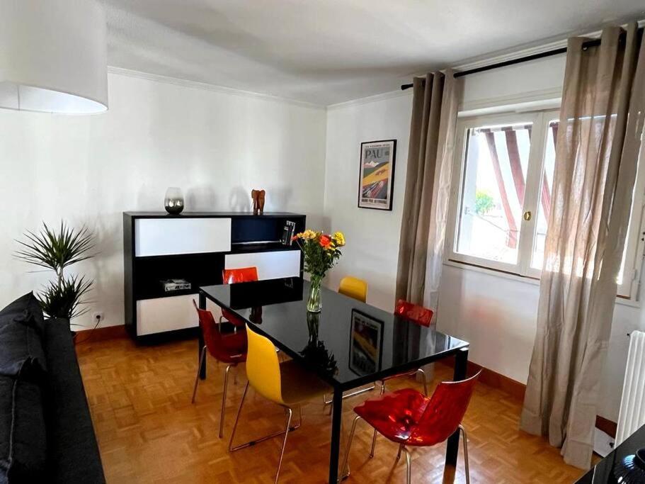 Pau Centre Vue Sur Les Pyrenees Pour 2 Nuits Au Minimum Apartment ภายนอก รูปภาพ